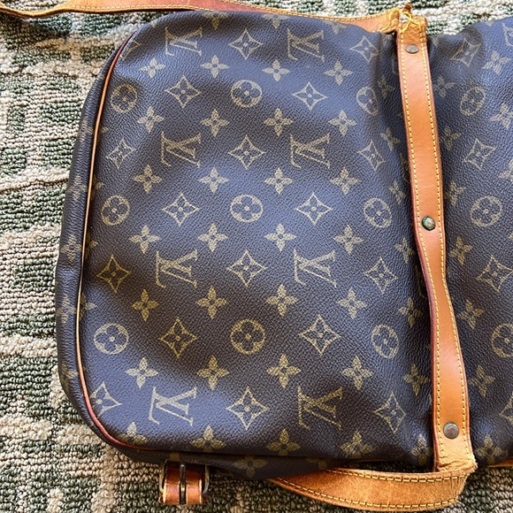 Authentic LV VINTAGE LOUIS VUITTON Saumur Bag handbag saddle bag PURSE CROSSBODY - Picture 17 of 17